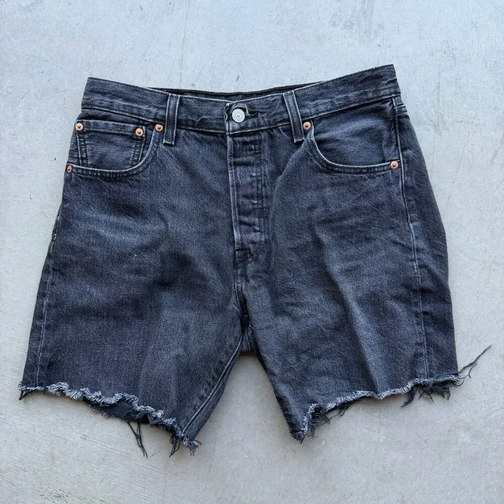 Levi’s Mens 501 XX ‘93 Cut Off Jean Shorts Size 32 x 7 Black Button Fly Casual